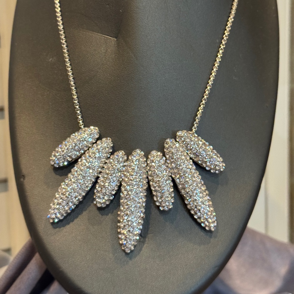 Tracey Lynn Elegant Silver‎ Tone Necklace with Crystal Accents slides